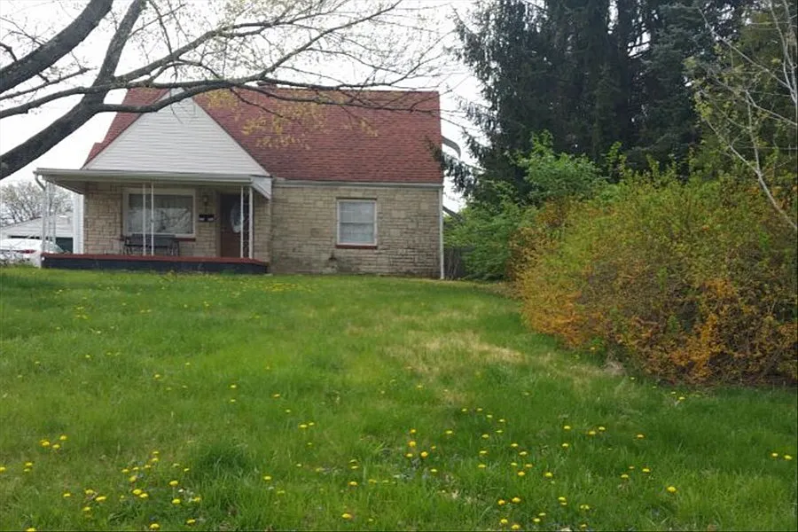 1751 E Dunedin Rd photo 1