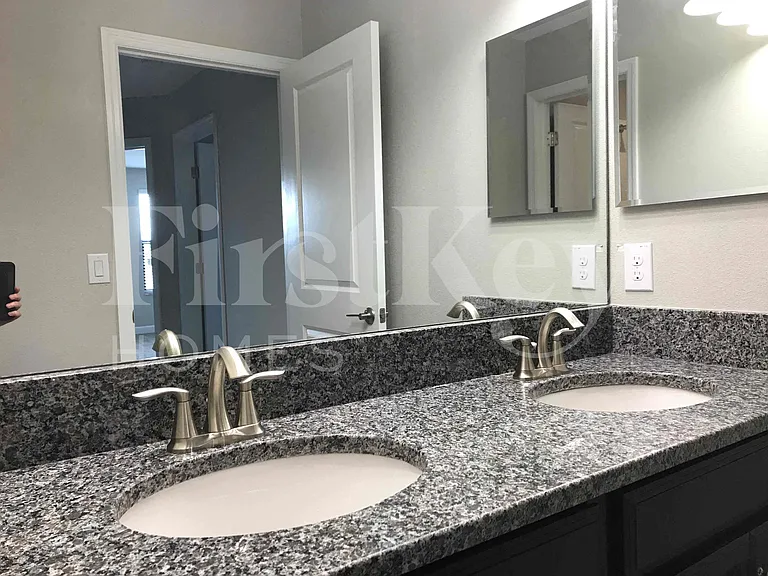 9901 Victory Gallop Loop — Photo 19