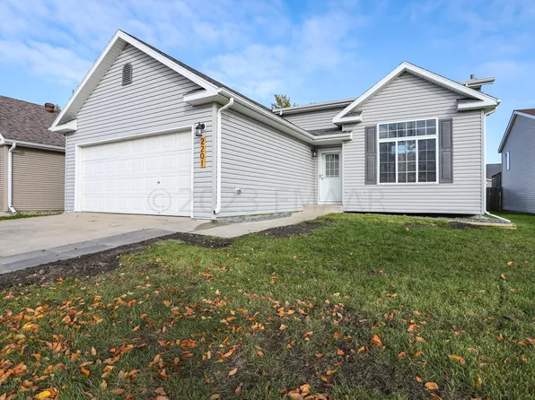 2201 59th Ave S, Fargo, ND 58104