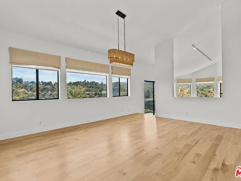 3665 Alta Mesa Dr — Photo 18