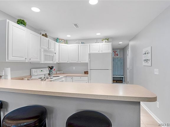 5th image of 306 Cedar Glen Dr #3D