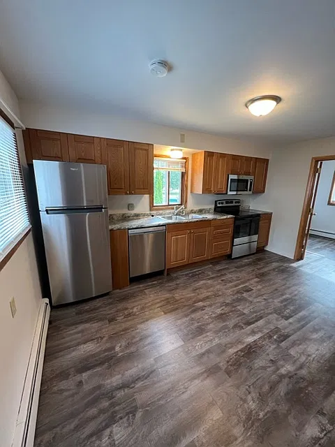 3 bed, 1400 sqft, $1,495 — Photo 3