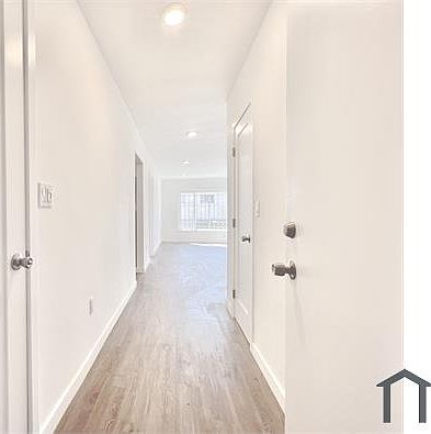 2nd image of 3930 Nicolet Ave APT 3