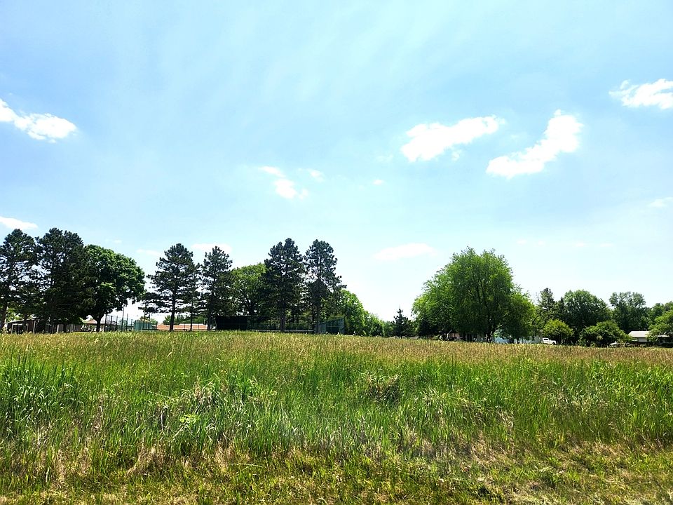 1st image of 440 Coldspring Dr