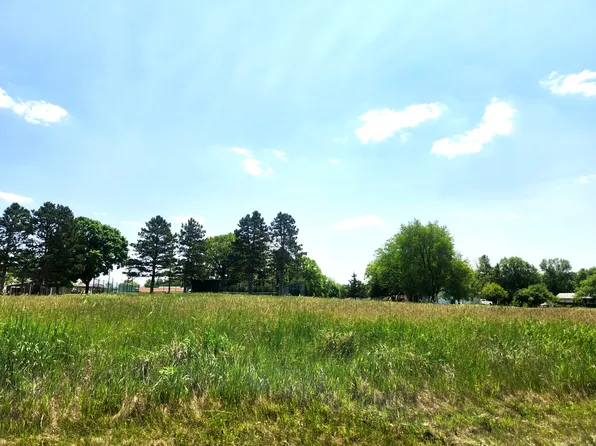 440 Coldspring Dr, Varna, IL 61375