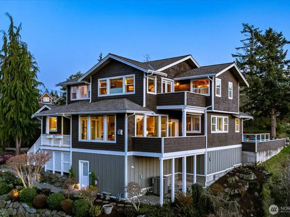 3913 W 12th Street, Anacortes, WA 98221