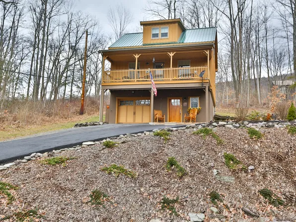 37 W Lake Shore Dr, Tunkhannock, PA 18657