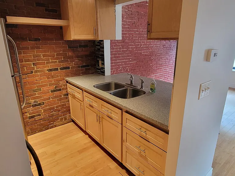 Adams Block — Photo 21