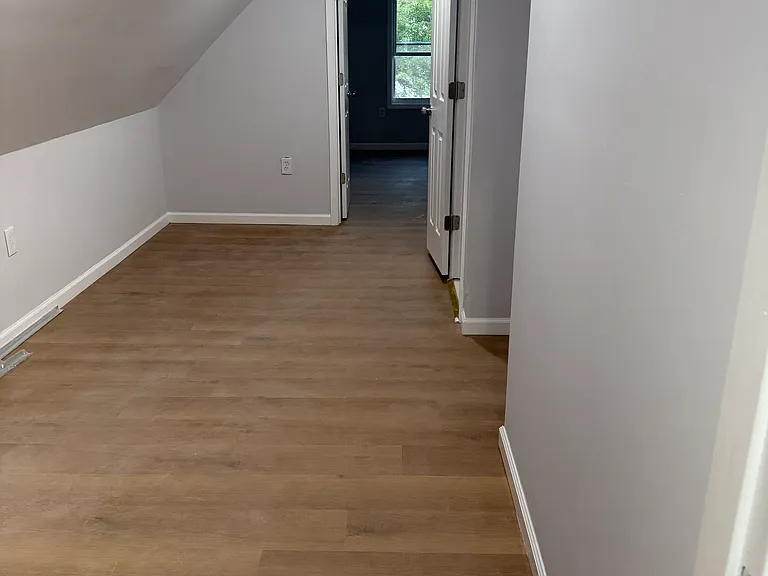 158 Pierre Ave #2 — Photo 4