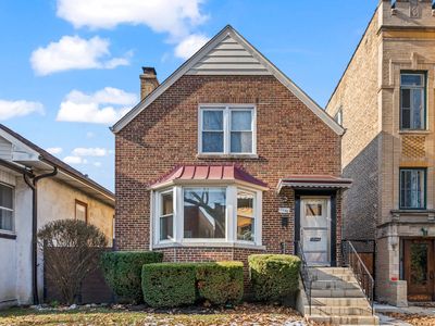 5846 N Rockwell St, Chicago, IL, 60659