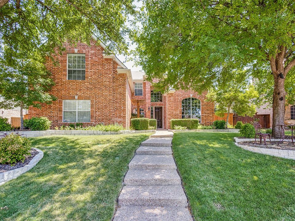 1st image of 2713 Lakesedge Dr