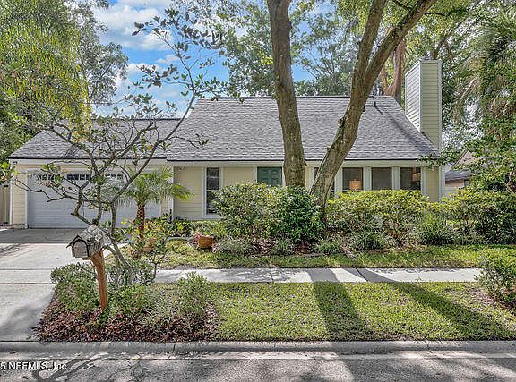 2nd image of 4753 MARSH HAMMOCK Drive W