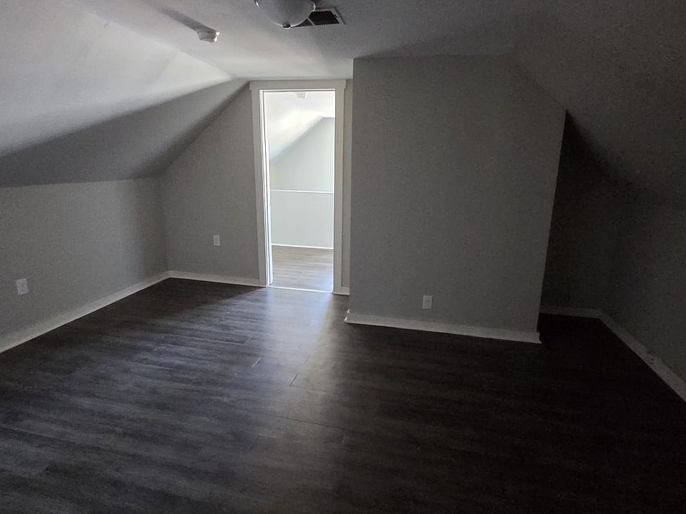 1st image of 64 Gorham Ave #3