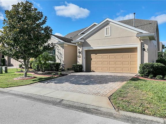 4th image of 426 Armada Ln