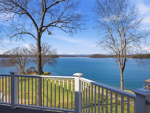 5th image of 108 Wynwood Ct