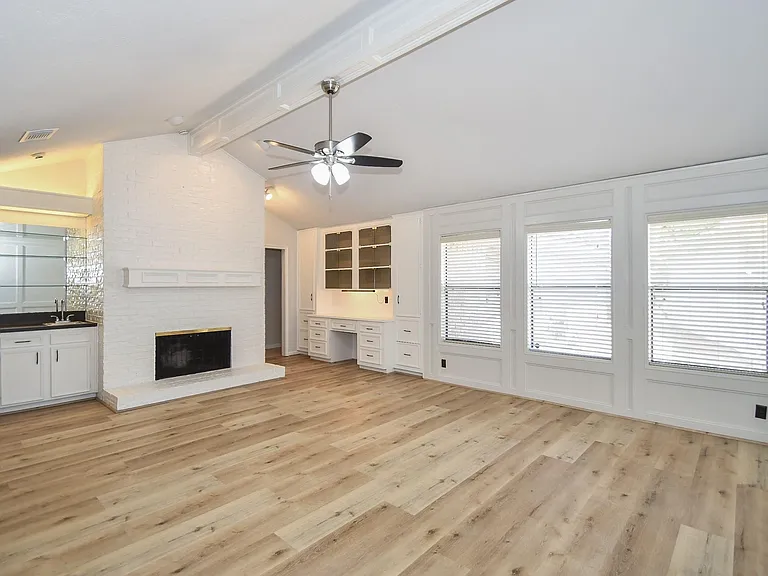 3107 Barnhill Ln — Photo 6