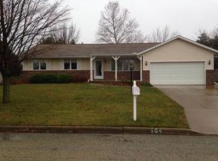 104 Regent Ct, East Peoria, IL 61611