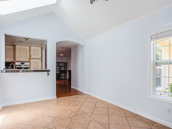 5th image of 7525 Donohue Dr
