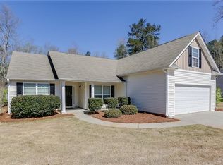 823 Kenwood Ln, Winder, GA 30680