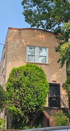 2nd image of 1622 28th Pl SE