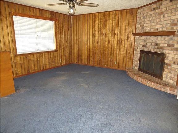 3rd image of 227 Lakeshore Dr