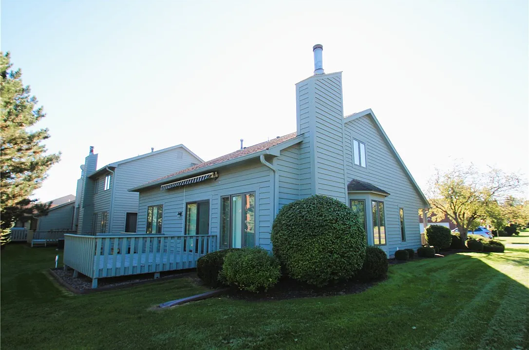 2 bed, 2.5 bath, 1466 sqft, $2,750 — Photo 4