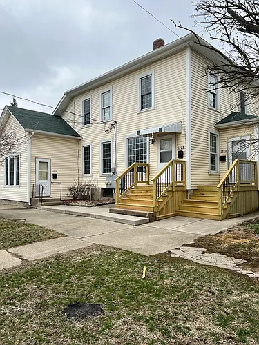 1208 Main St Photo 1