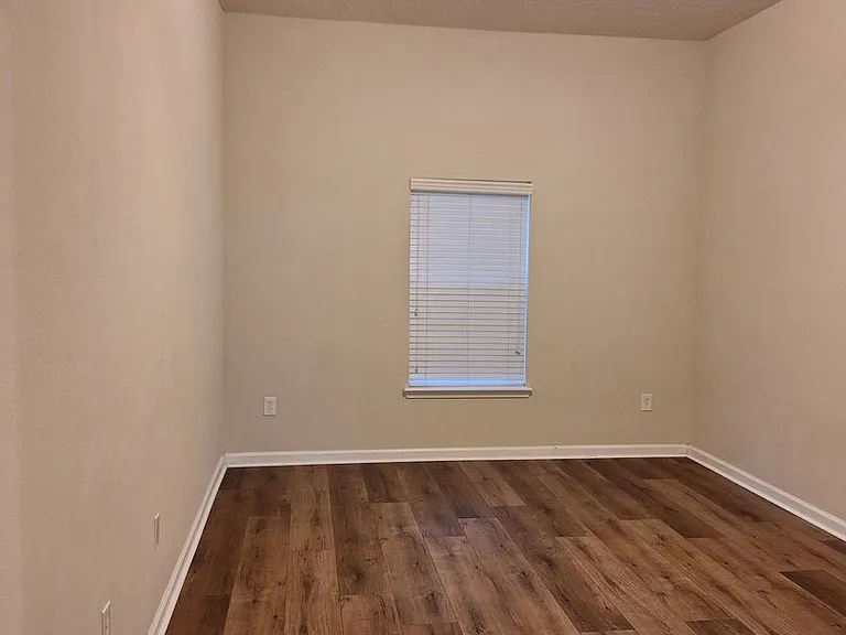 7032 Deer Lodge Cir #101 — Photo 8