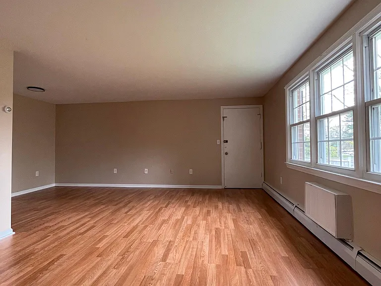 2 Brickyard Rd #7C — Photo 6