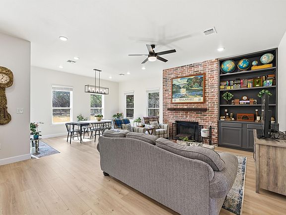 5th image of 16340 Charlya Dr