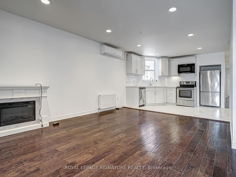 1st image of 1116 College St #3