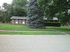 1st image of 475 Walter Ave