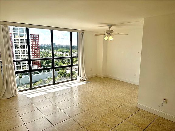 5th image of 1450 Brickell Bay Dr APT 1607