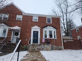 6104 Maylane Dr, Baltimore, MD