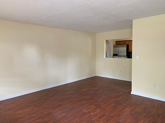 2nd image of 900 Alfred Dr