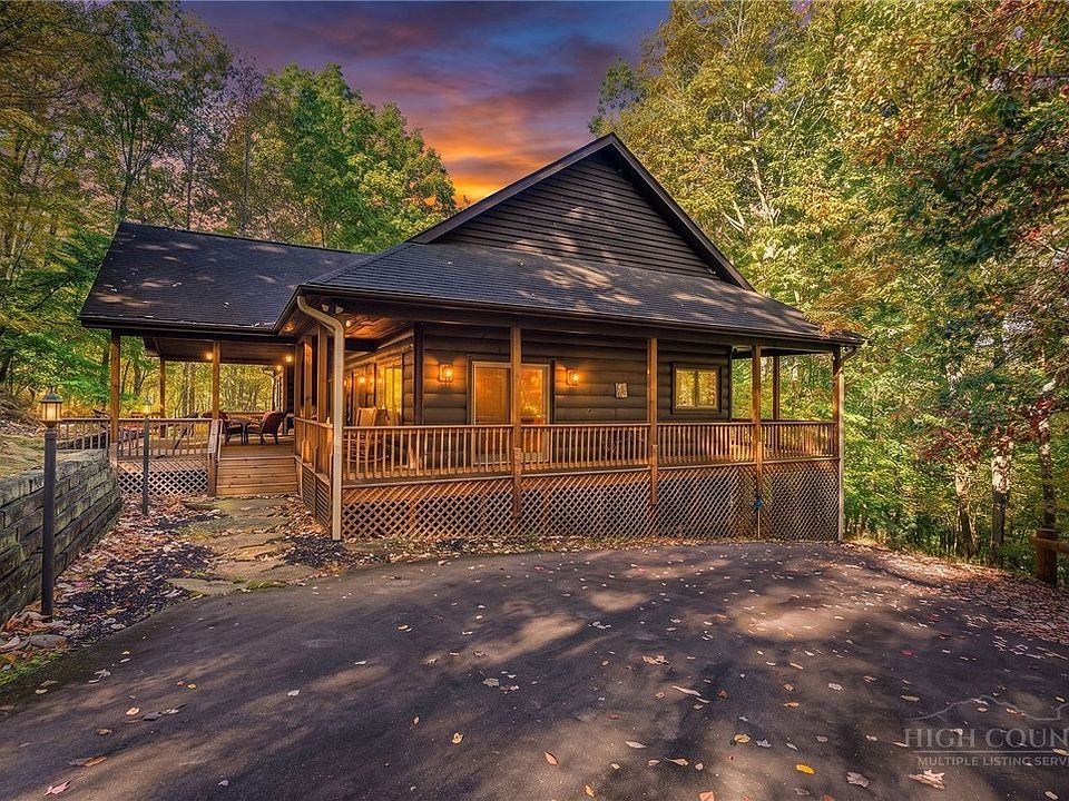 1st image of 351 Woodland Ridge