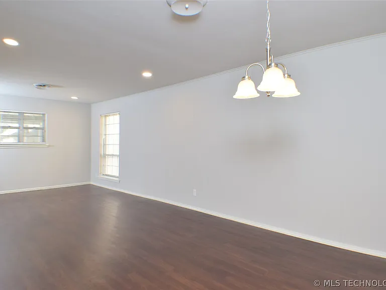 4711 S Fulton Pl — Photo 4