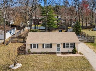 5 Crestwood Ave, Plainville, MA 02762