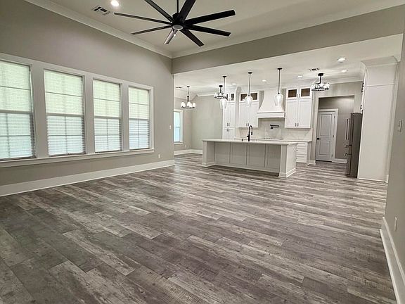3rd image of 509 Pemberton Pl