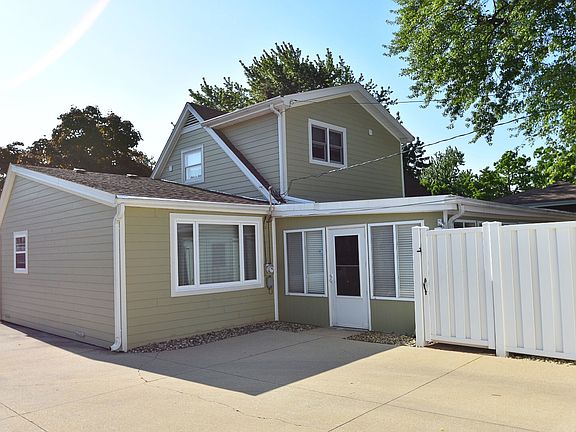 2nd image of 9330 S 82nd Ct
