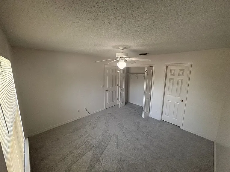 565 Florosa Ct — Photo 16