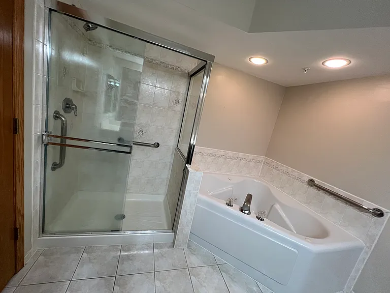 650 S River Rd #701 — Photo 12
