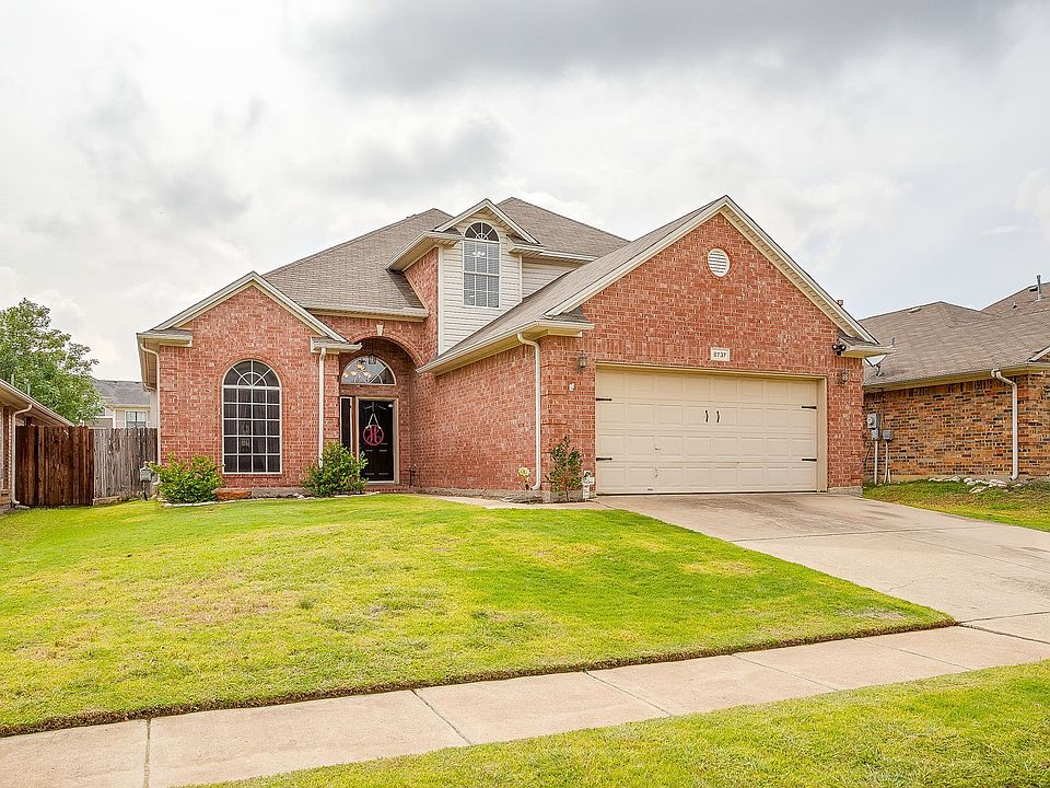 1st image of 8737 Sunset Trace Dr