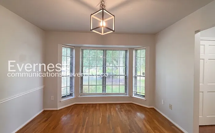 2005 Yorktown Ct S — Photo 12