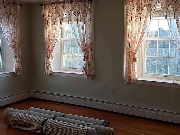 5th image of 763 Hilldale Ave #4