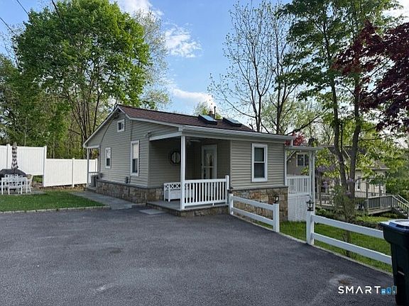 2nd image of 14 Bantam Road
