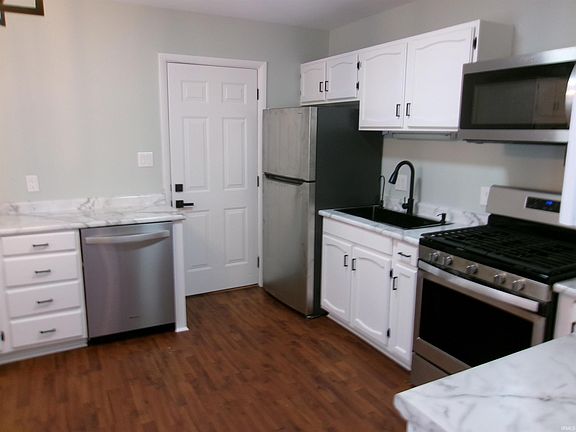 2nd image of 2716 White Oak Ave
