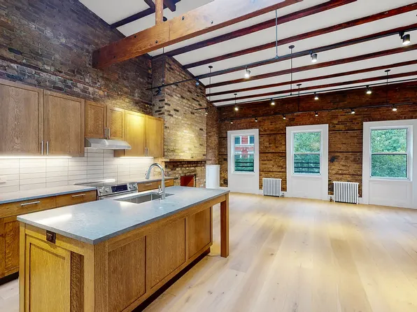 311 W 17th St APT 3A, New York, NY 10011