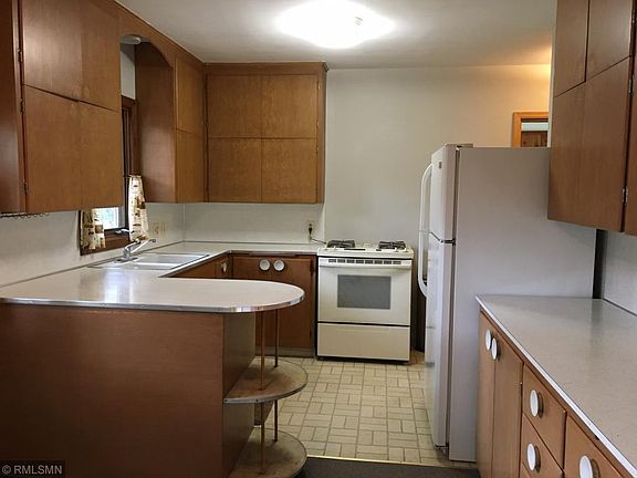 4th image of 707 N Armstrong Ave