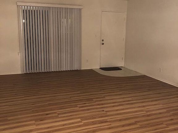 4th image of 5900 E Naples Plz APT 4